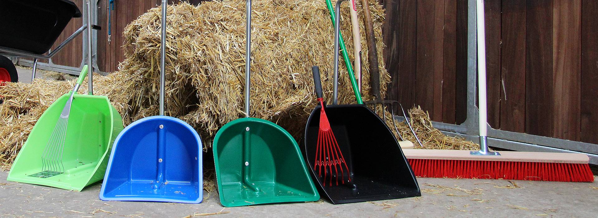 DÉCOUVREZ NOS ÉQUIPEMENTS STABLES : QUALITÉ, CONFORT ET FONCTIONNALITÉ