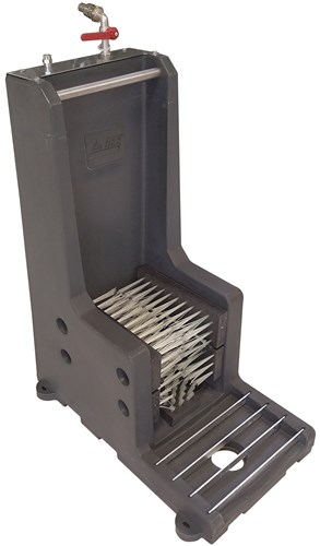Lave-bottes "fond à dégagement total"