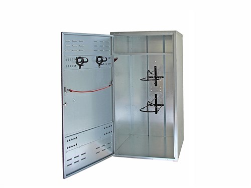 Armoire à selles avec support pour selle western, 150x75x75 cm, serrure à cylindre