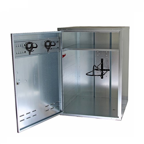 Armoire à selle 106x75x75 cm, disponible. Cadenas